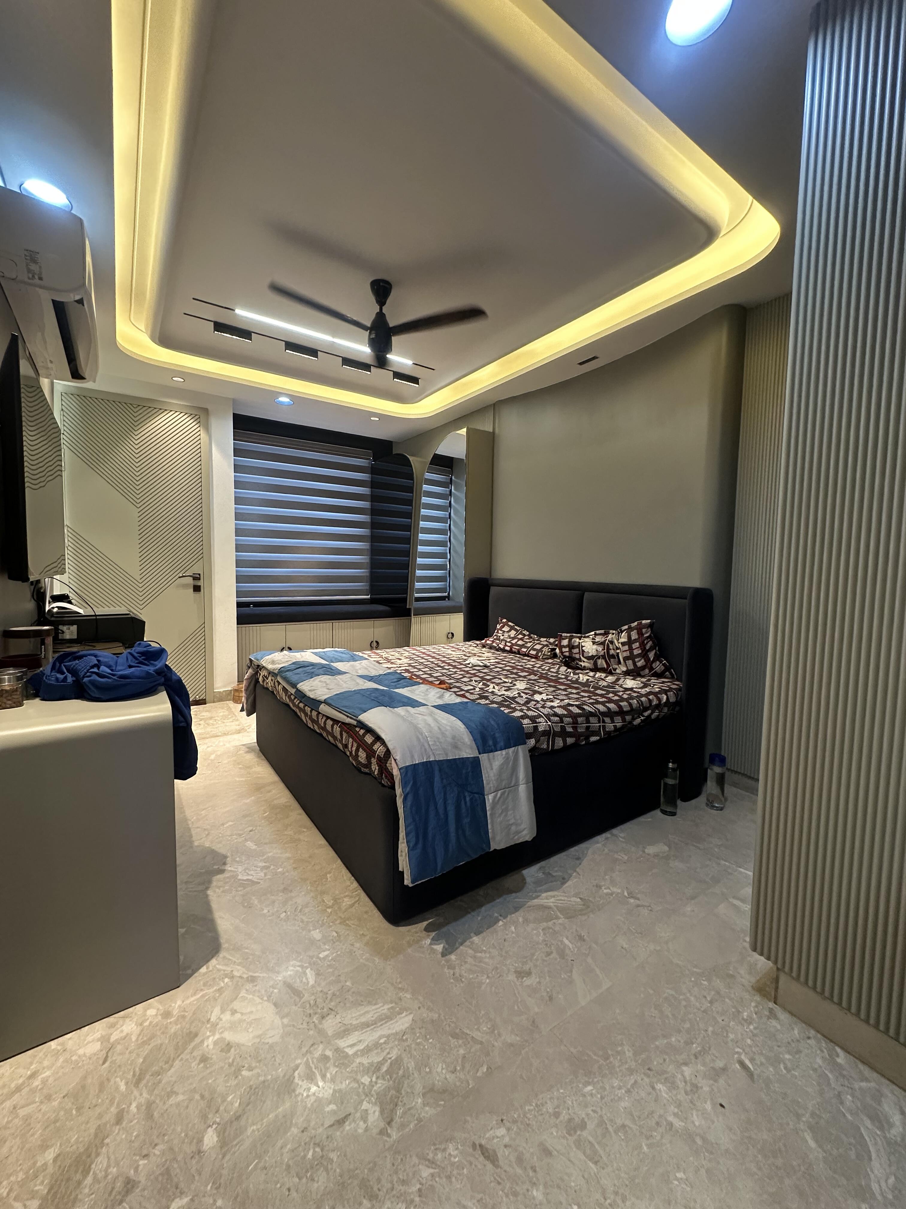 Lotus Pond Vaibhav Khand Indirapuram