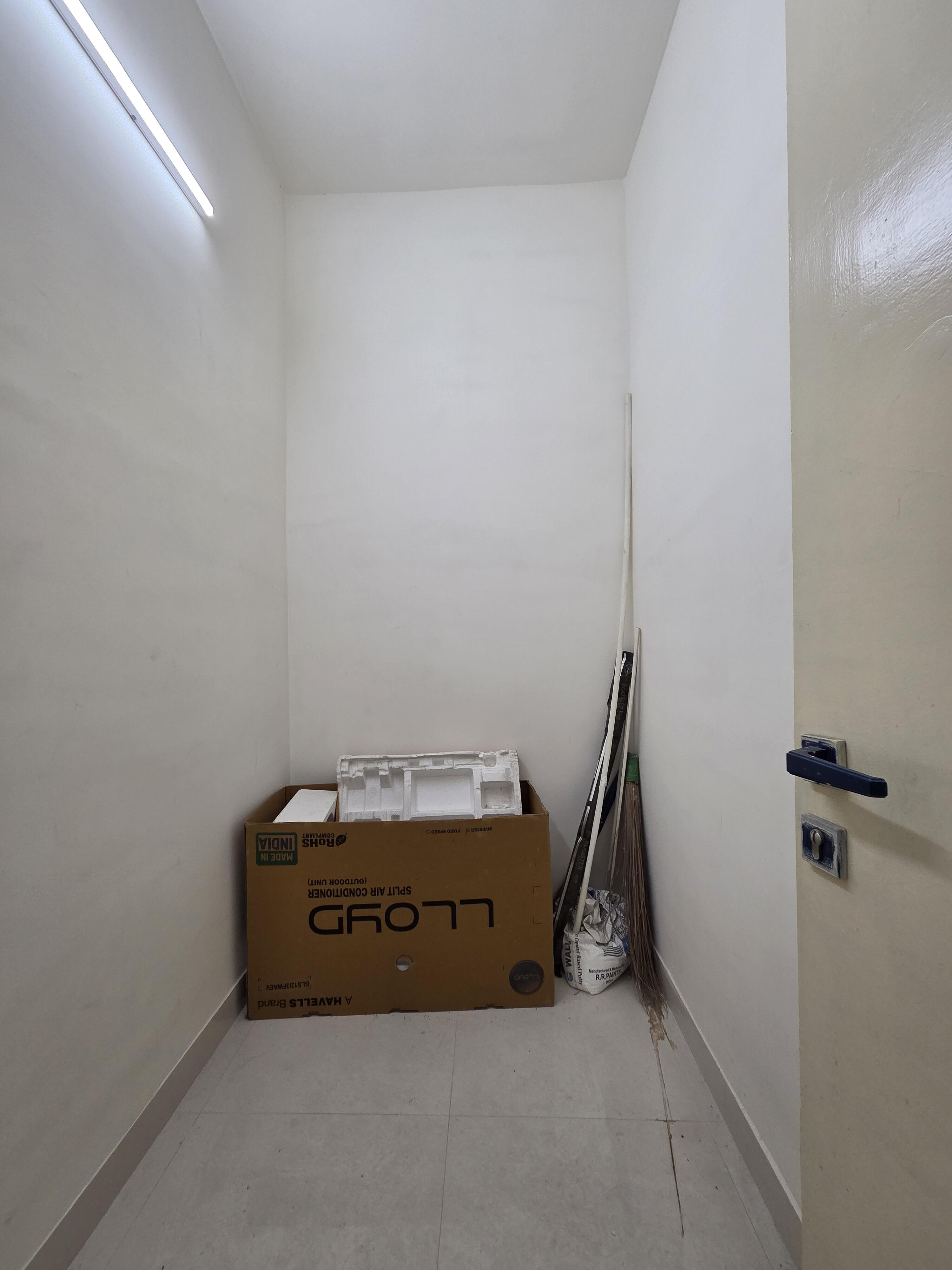 Resale Apartment In Kolkata