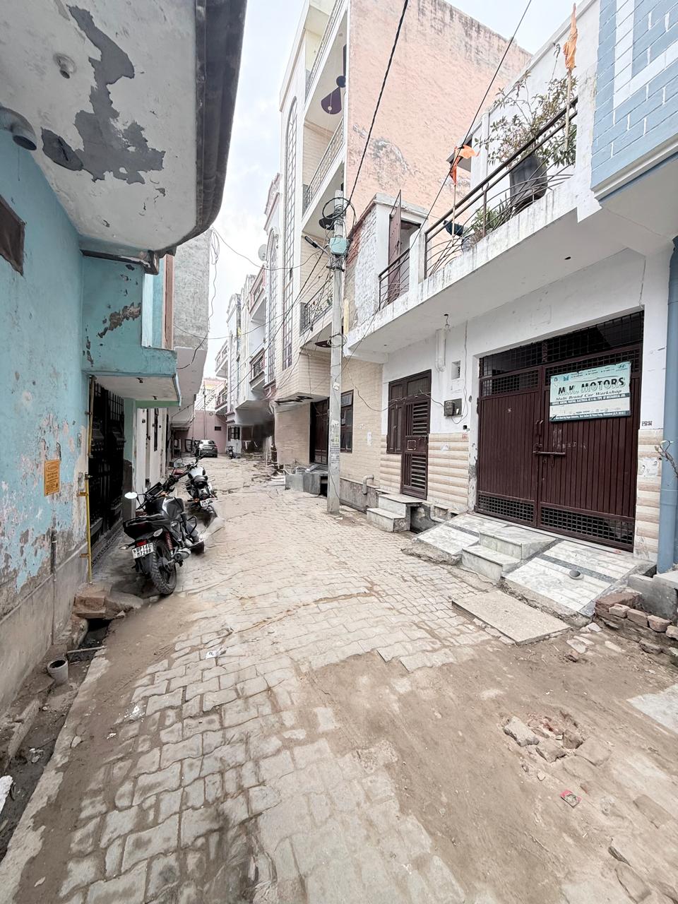 2 Bhk Gaur City Noida