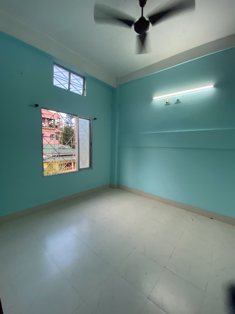 Flatmates In Newtown Kolkata