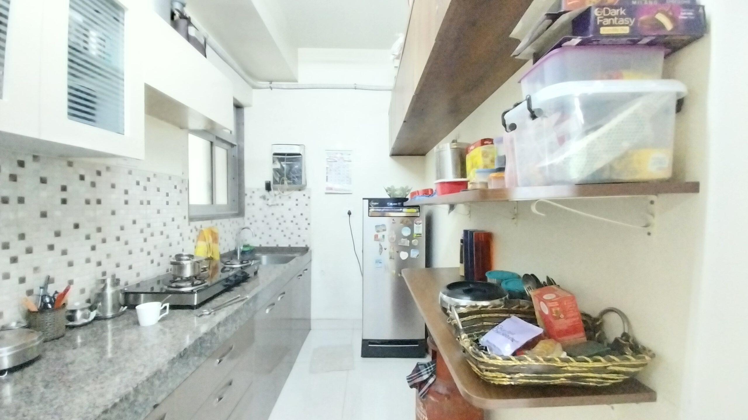 Ladies Hostel In Malad West