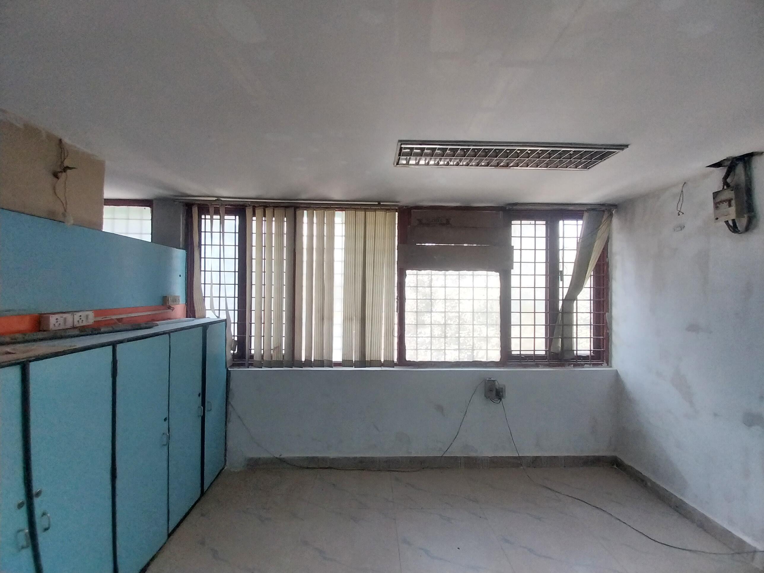 Shop For Rent In Pandav Nagar Mayur Vihar