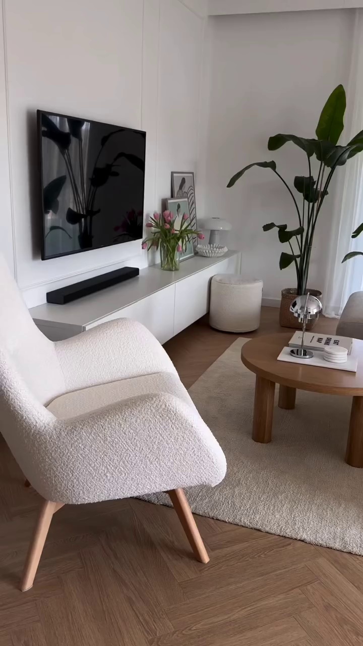 1 Bhk Room In Noida Sector 15