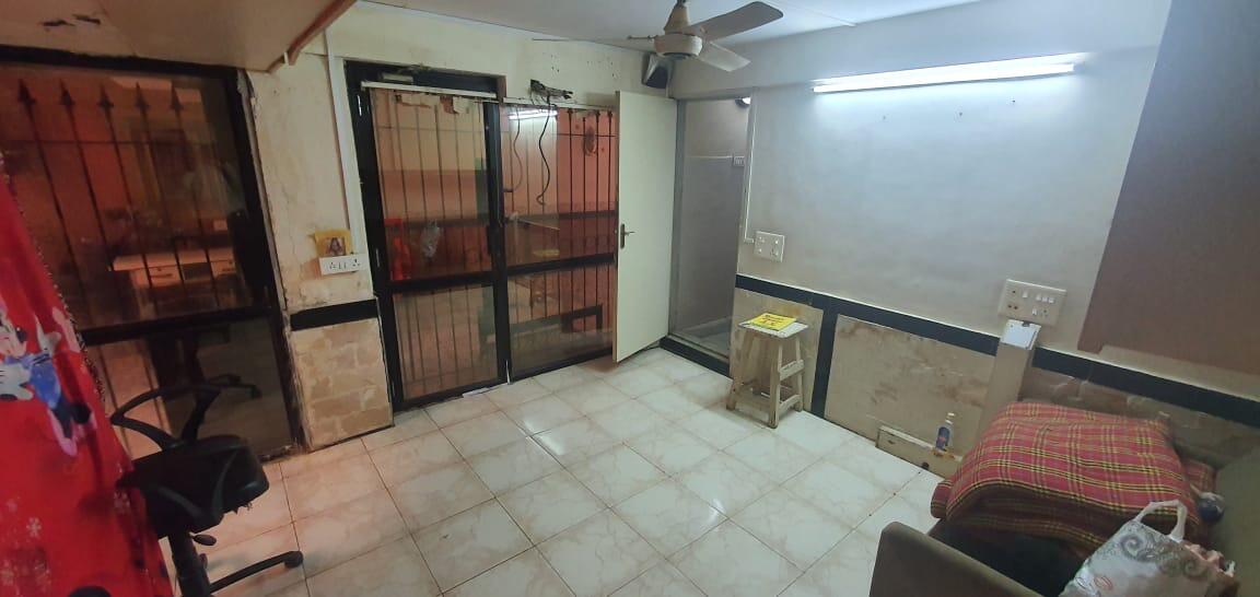 Hostel In Vile Parle