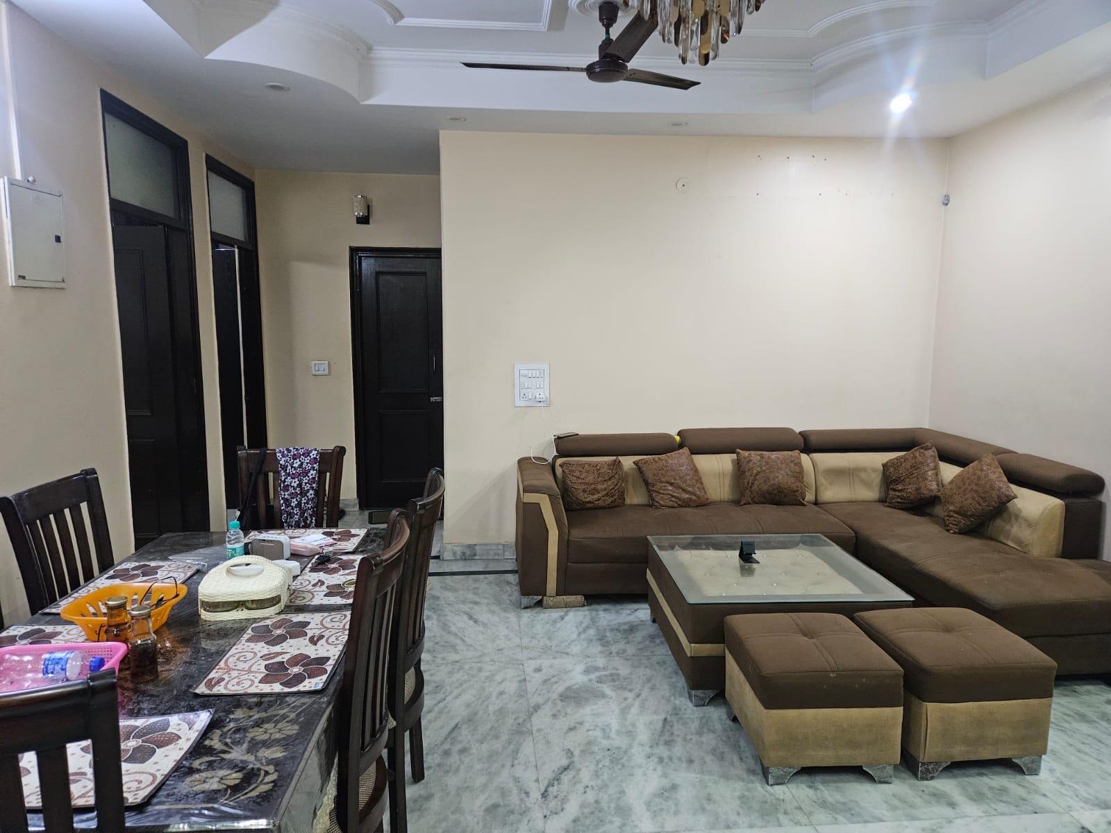 Flat For Rent In Jm Aroma Noida