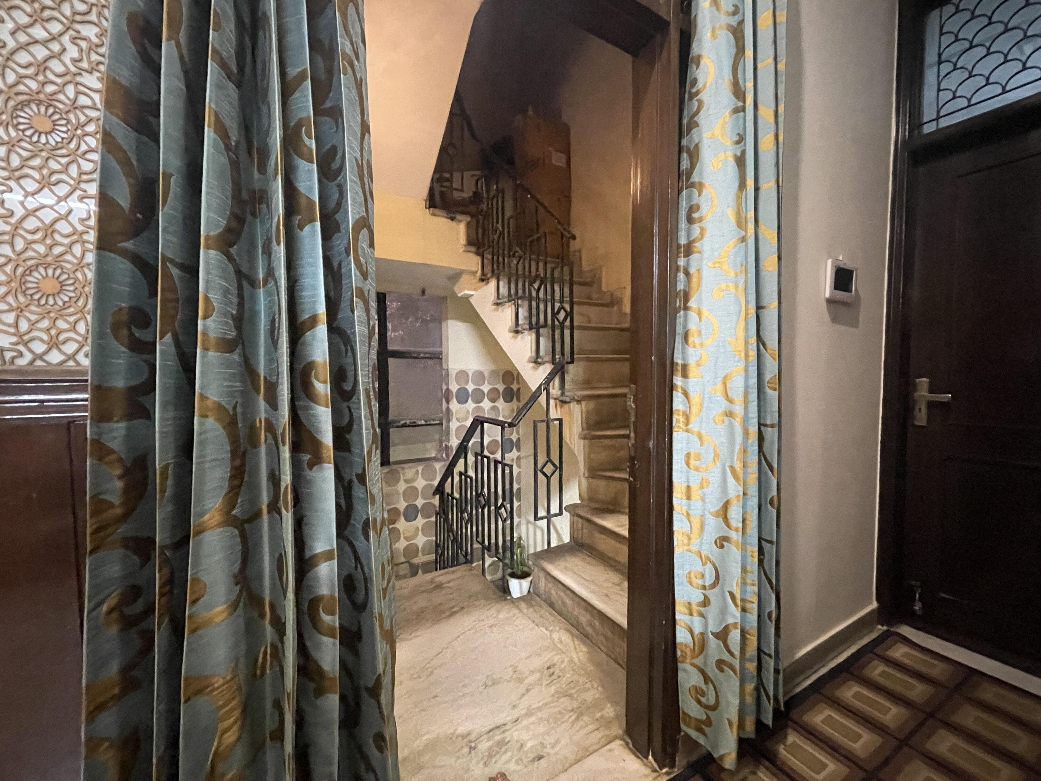 Gaur Siddhartham Commercial Complex Pratap Vihar Ghaziabad Uttar Pradesh