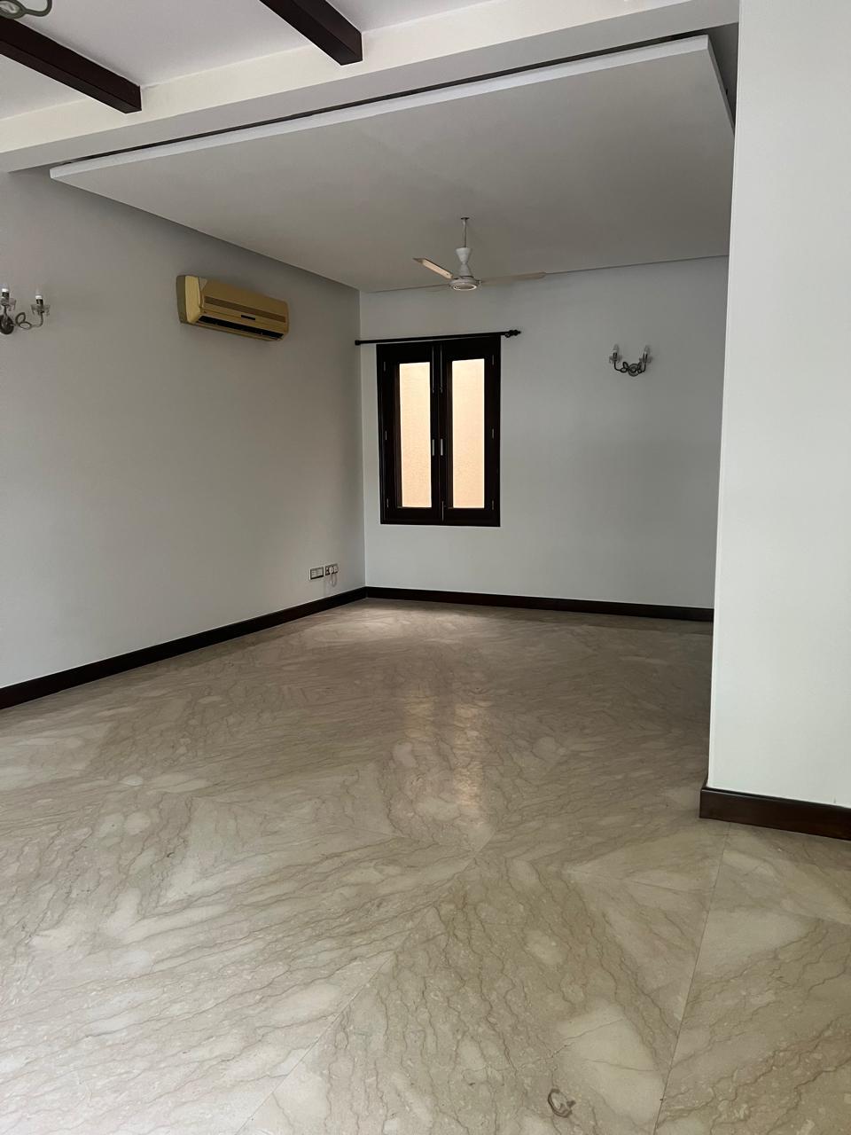 2bhk Flat In Noida Sector 34
