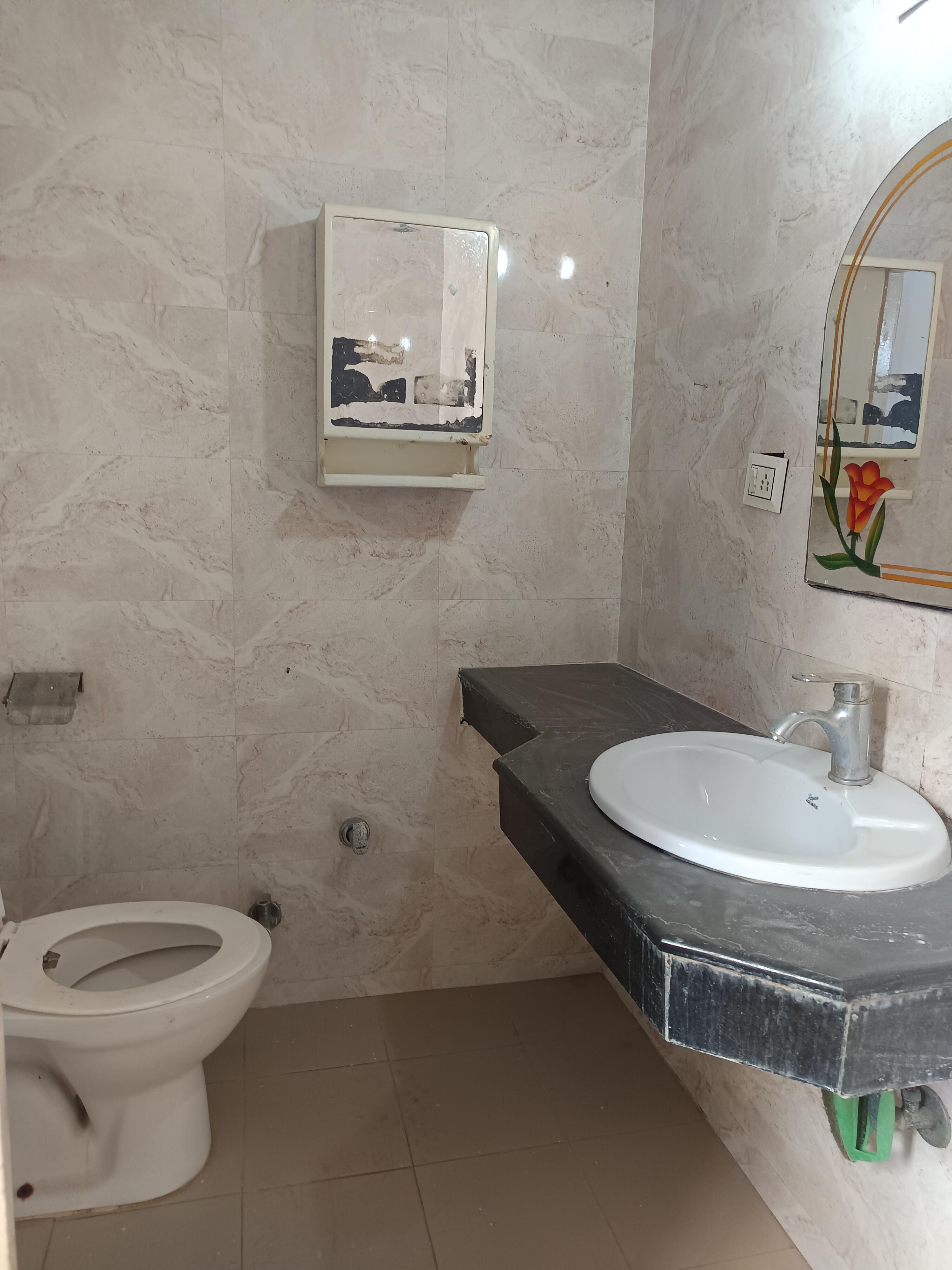 Shop For Sale In Aterna Sonipat