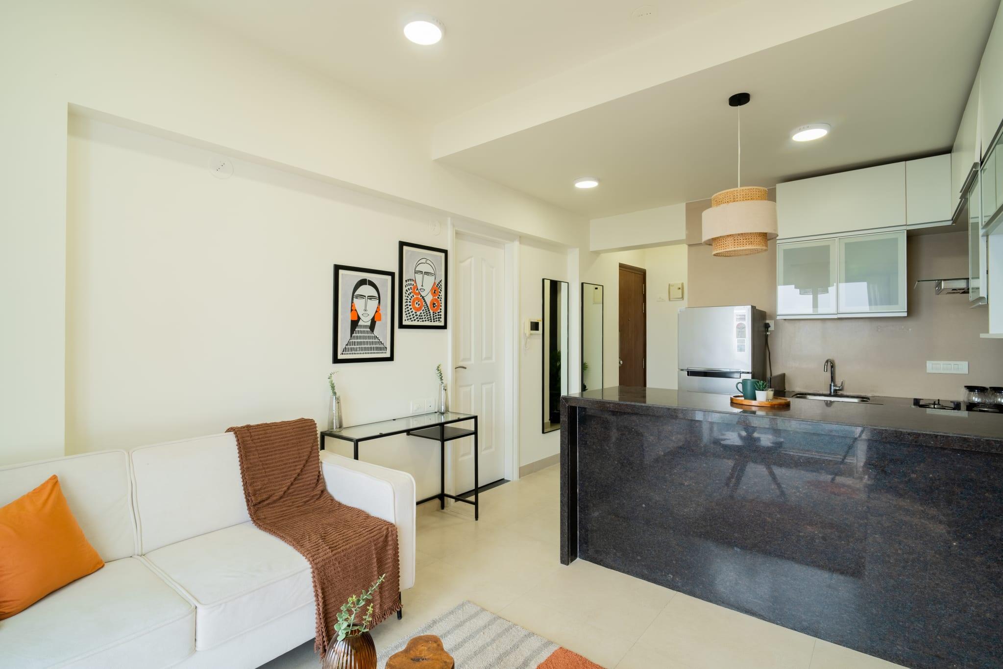 Ladies Hostel In Malad West