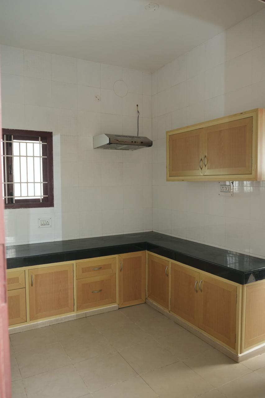 Flat For Sale In Devanoor Edappadi
