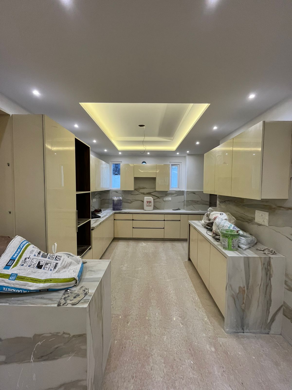 Shop For Sale In District Centre Janakpuri