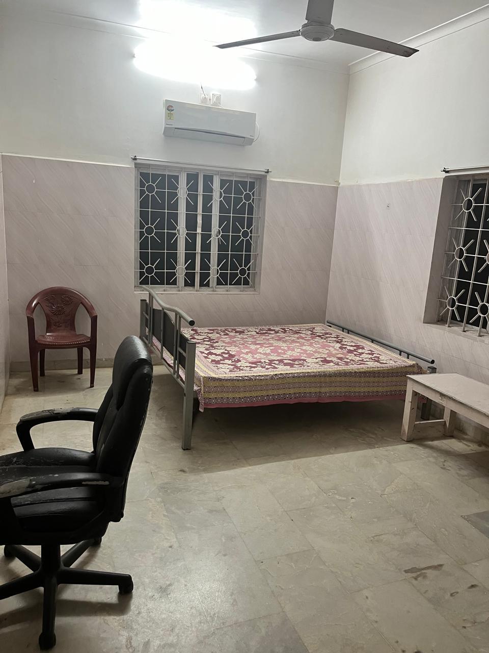 Pg For Rent In Pitapali Jatani