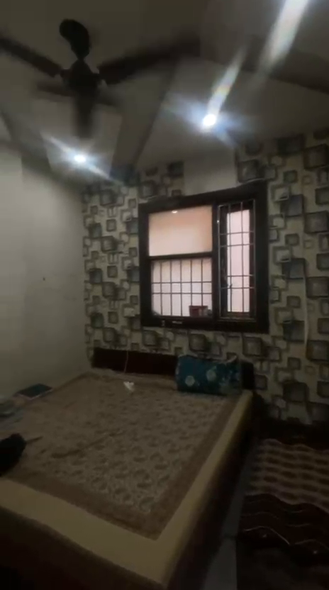 Flat For Rent In Bara Hindu Rao Civil Lines