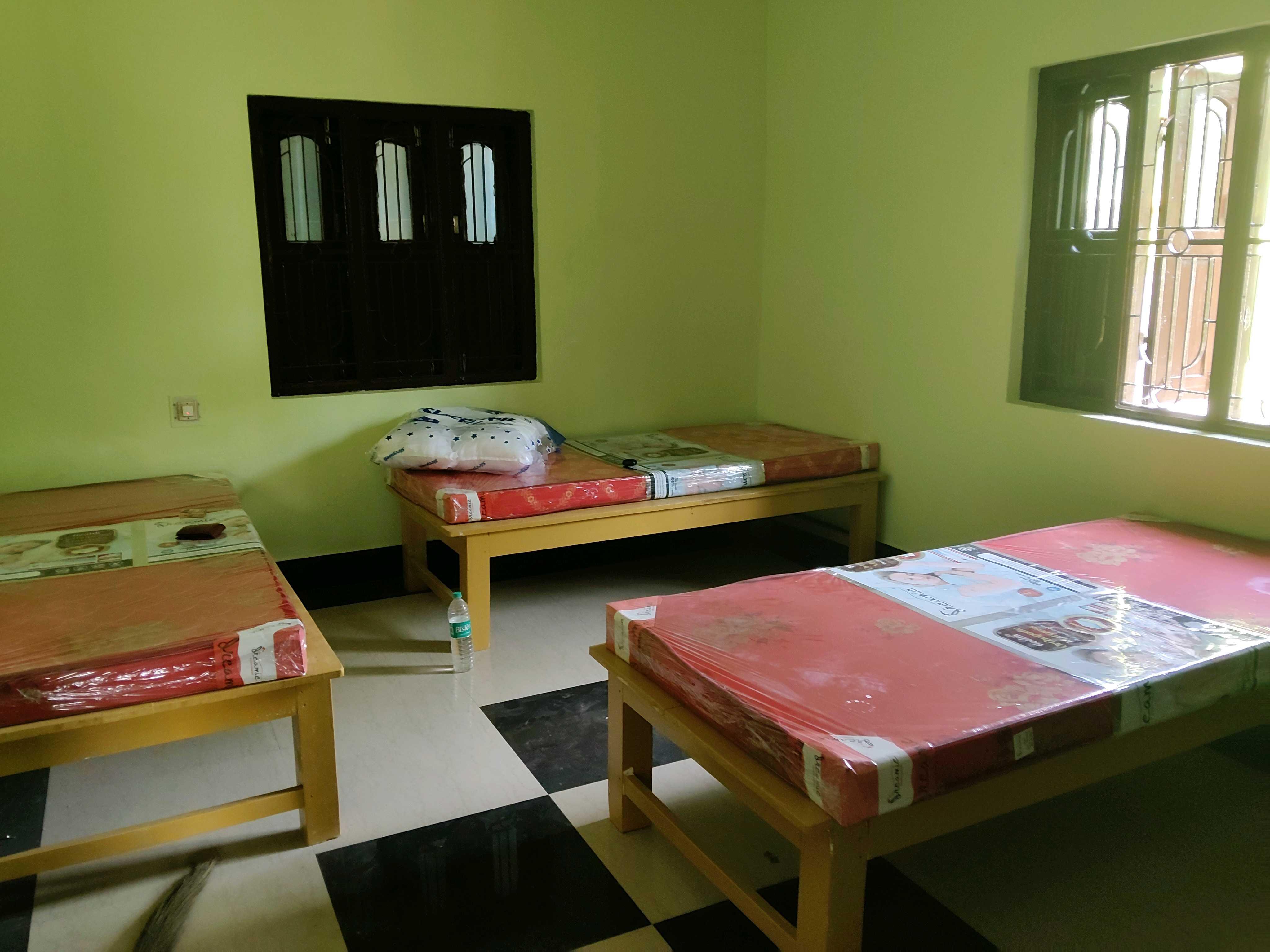 Pg For Rent In Pitapali Jatani