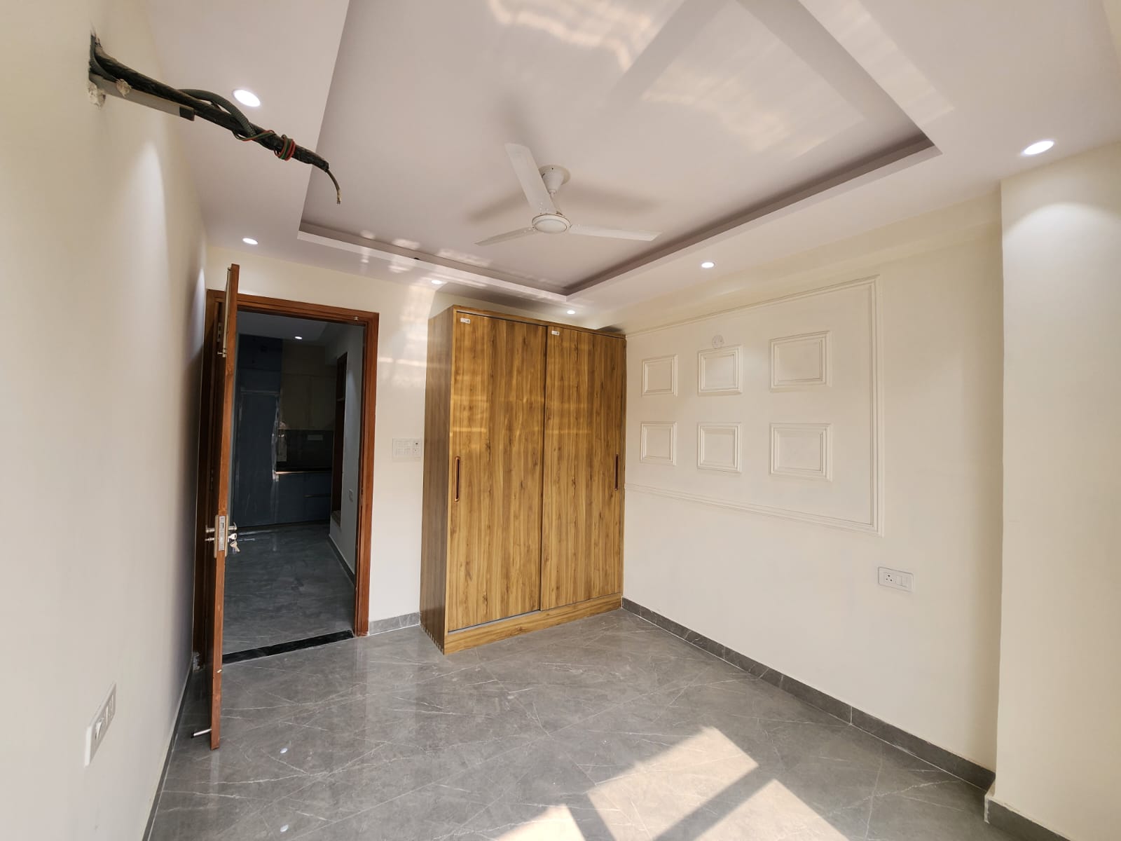 Flat For Sale In Vishwakarma Colony Kalkaji