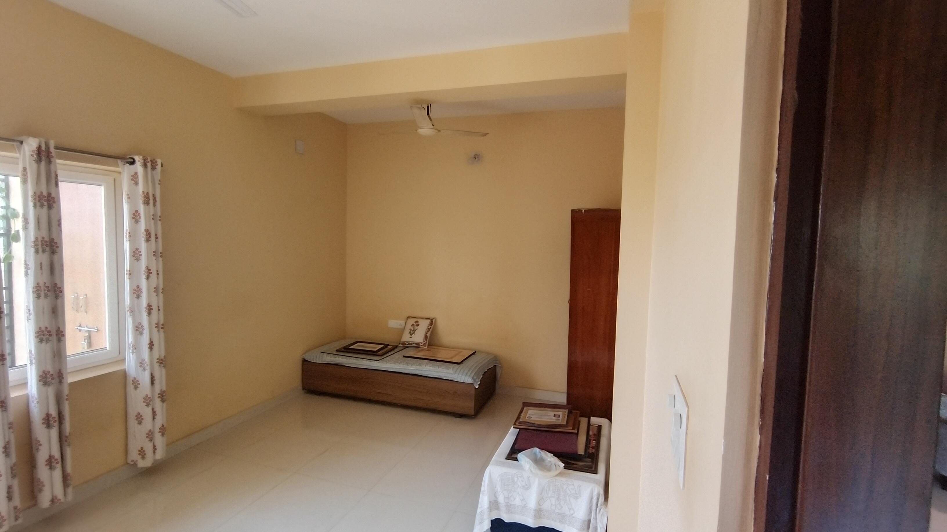 Flat For Rent In Nirgundi Tangi