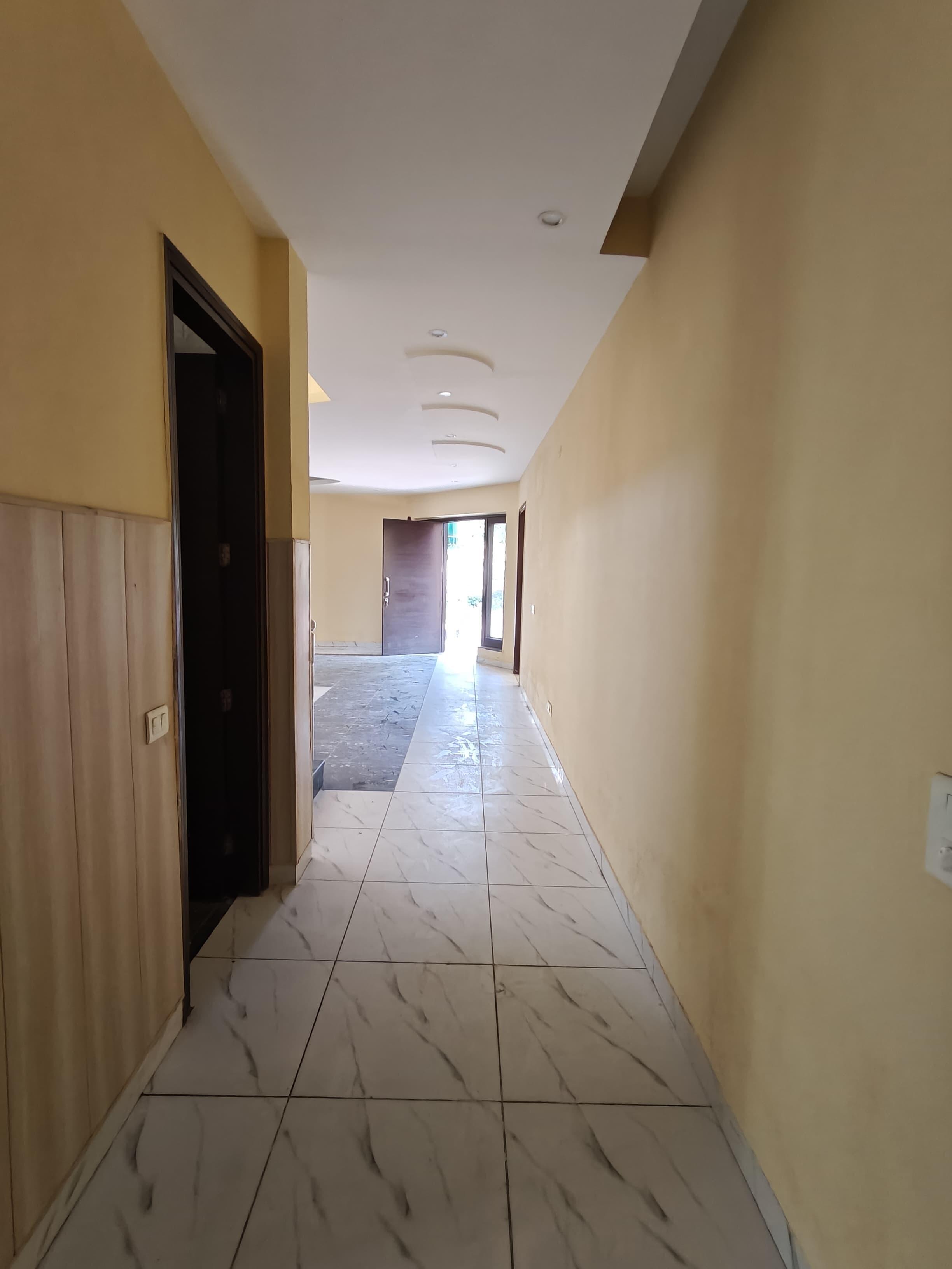 Flat For Rent In Jm Aroma Noida