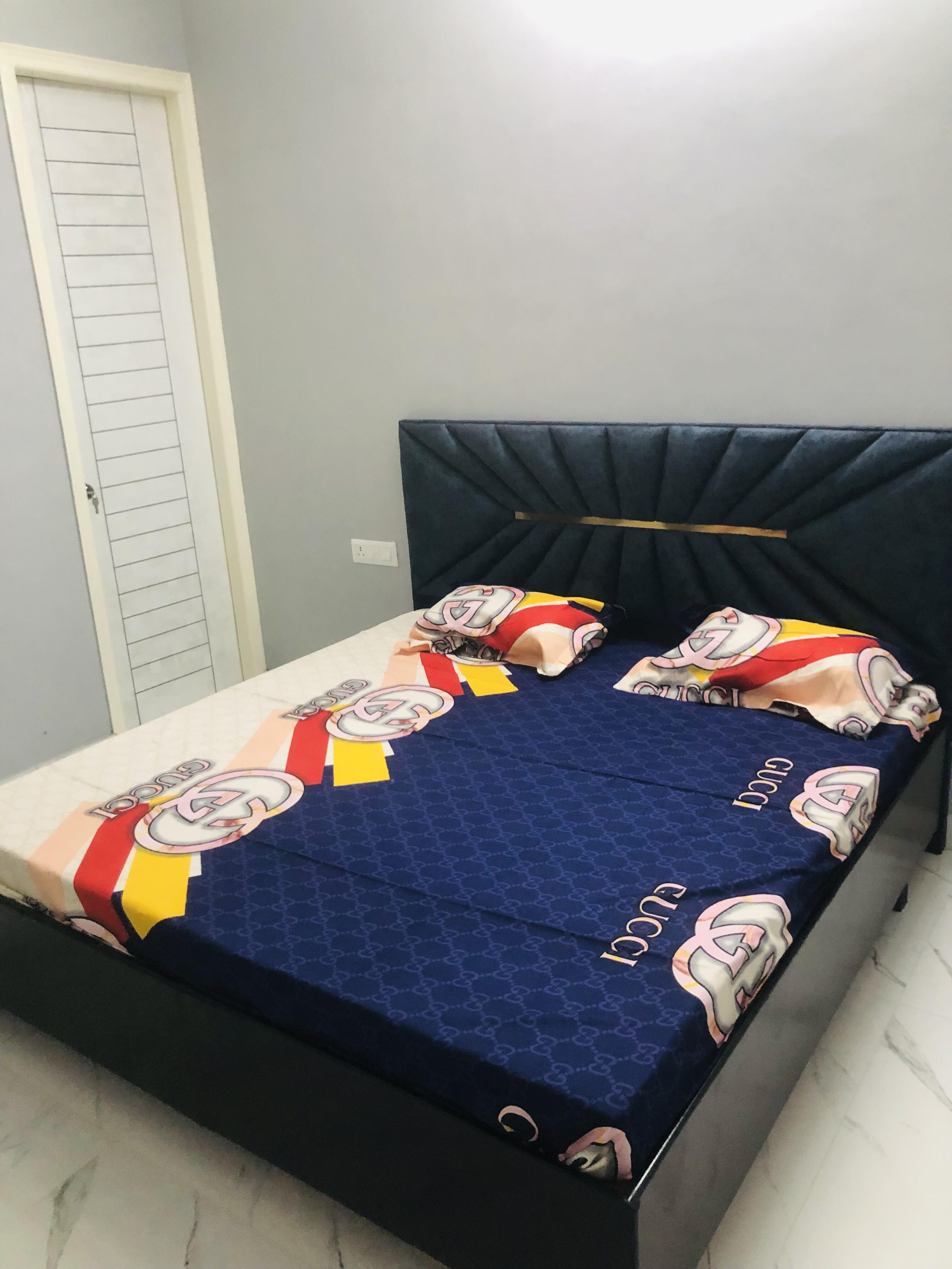 Pg For Rent In Ambari Kamrau