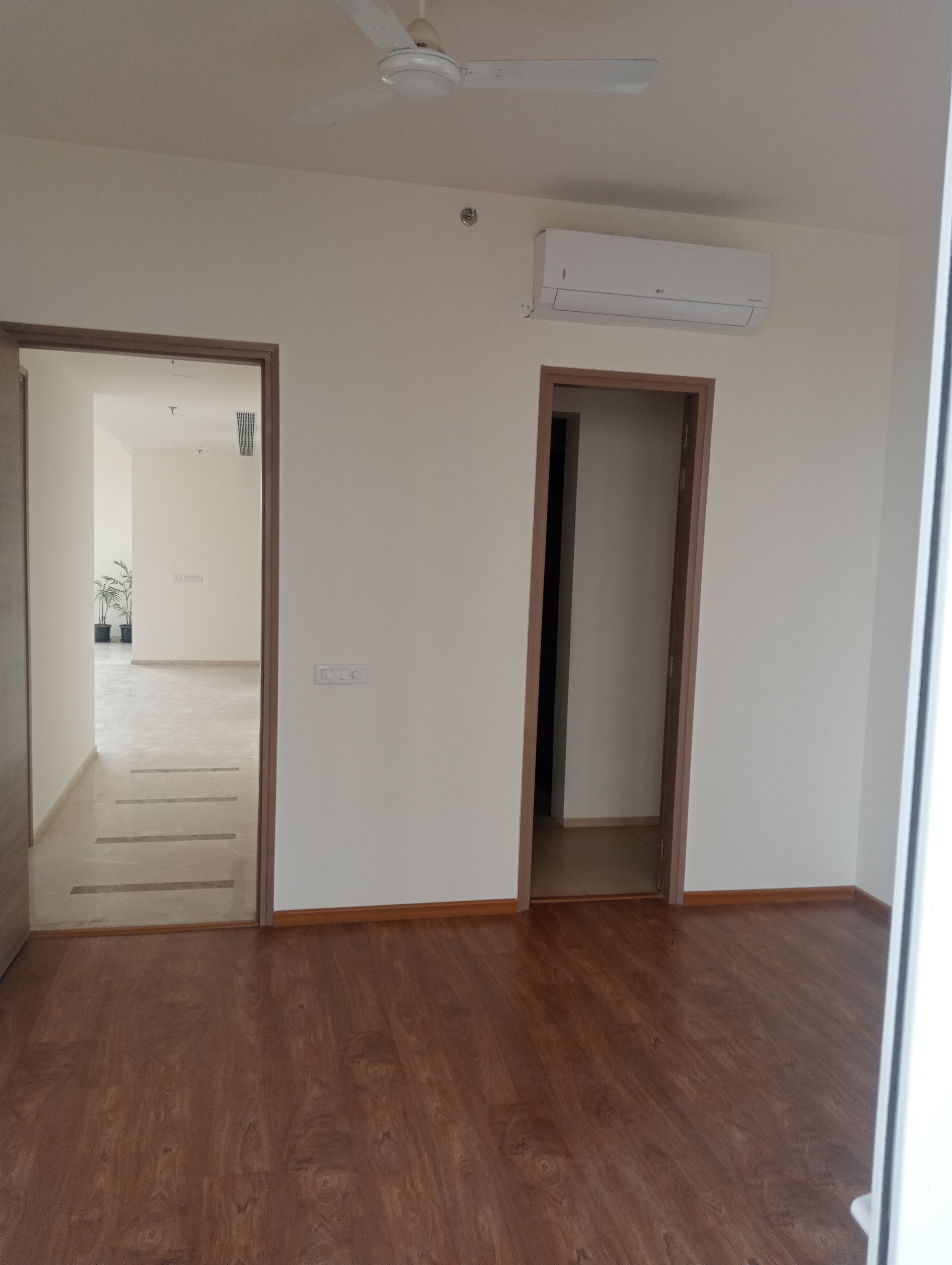 Flat For Sale In Naraina Industrial Area 1 Delhi Cantonment