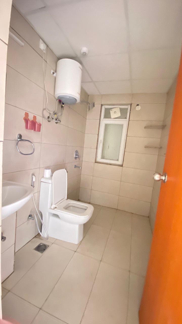 Flat For Rent In Abdullahpur Behat