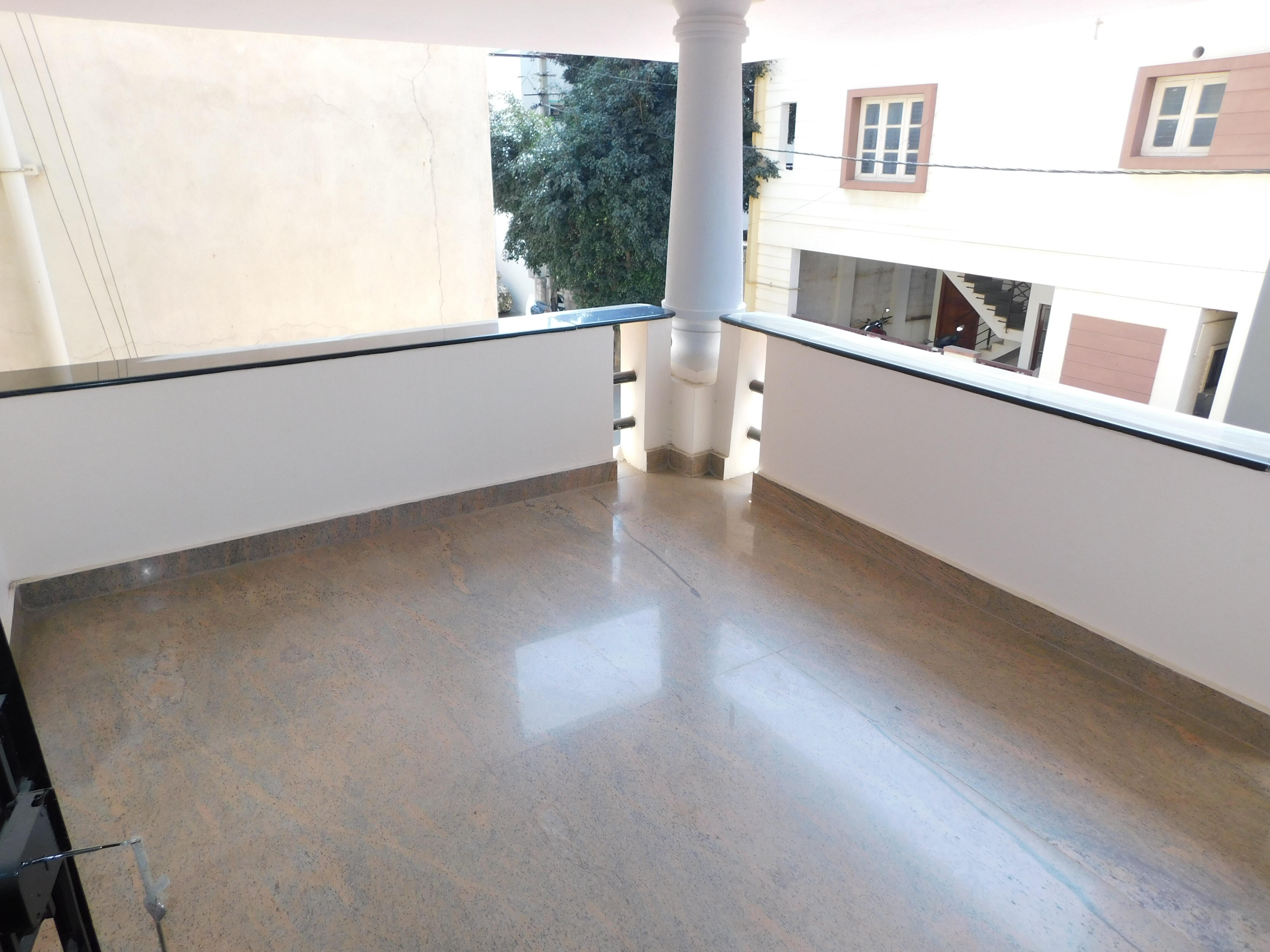 30 40 Site Price In Bangalore North