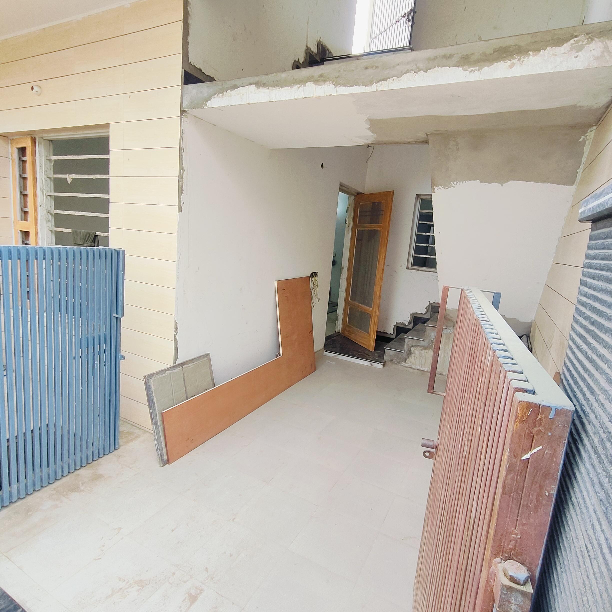 Shop For Sale In Math Rajpura