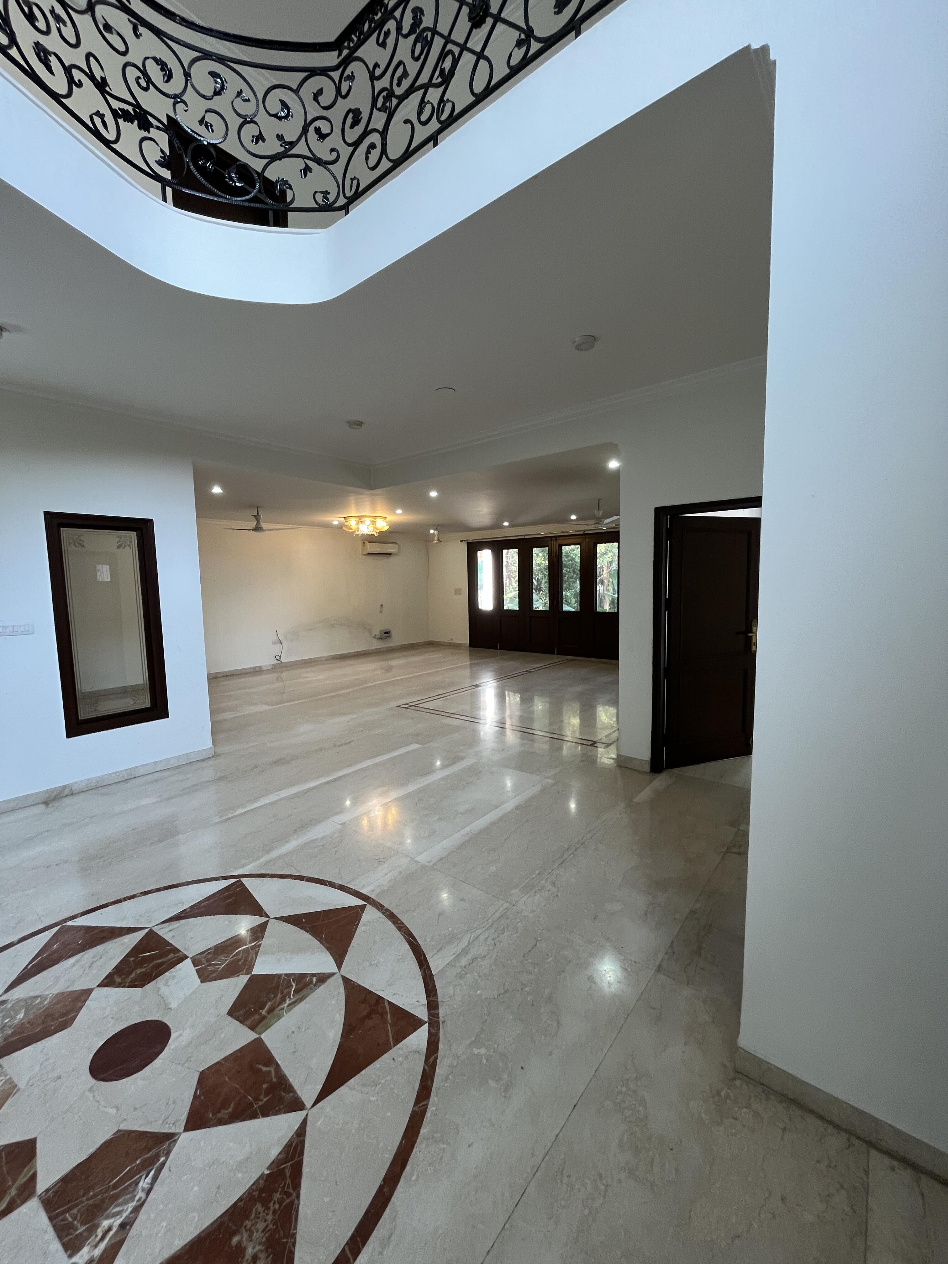 Shop For Rent In Balbir Nagar Extension Shahdara